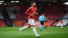 Bruno Fernandes playing for Manchester United